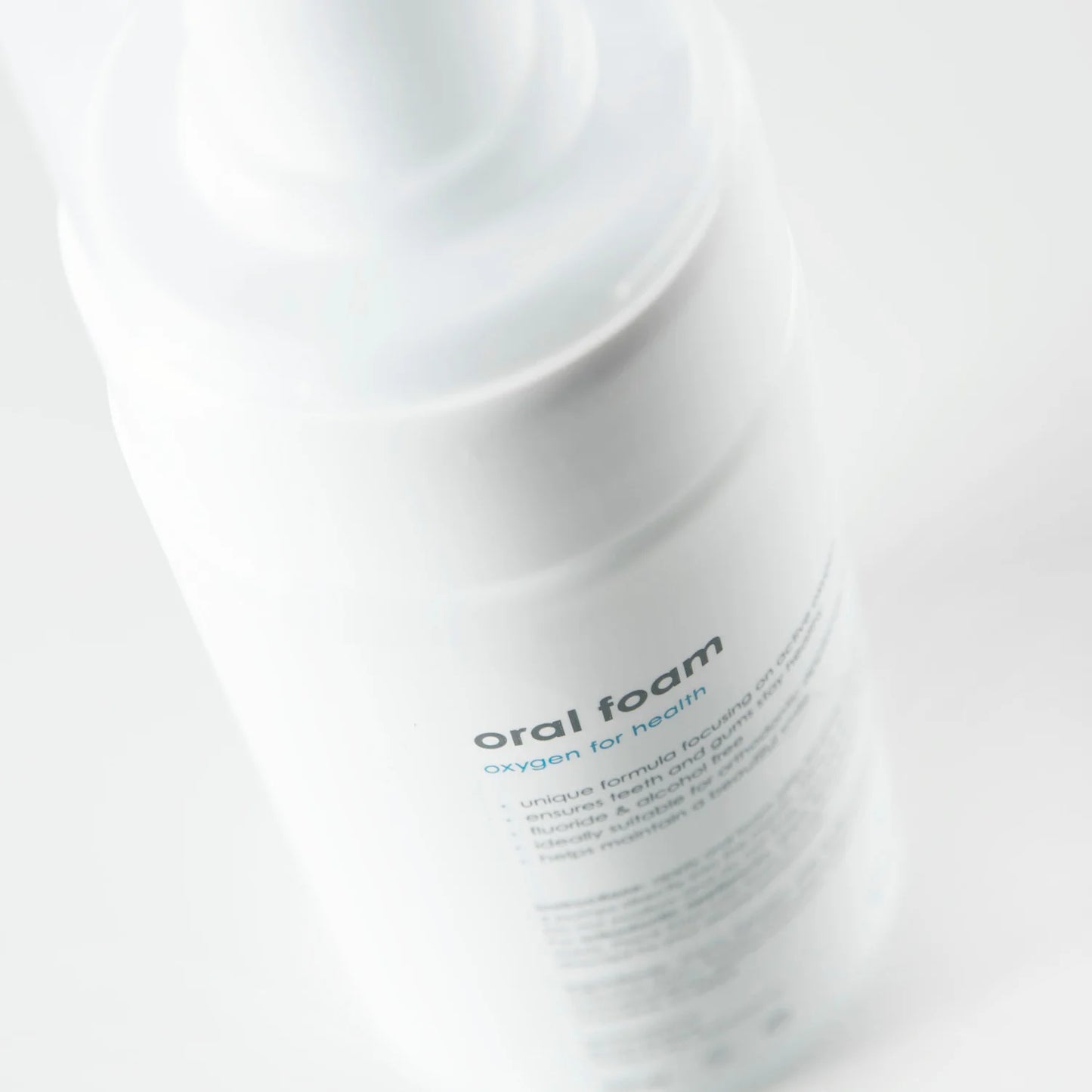 Dantų putos su aktyviu deguonimi 100ml Bluem